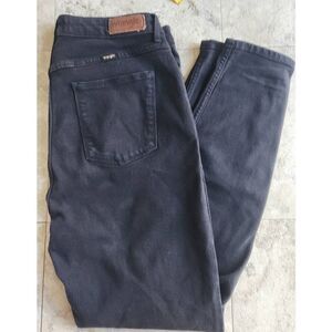 68  Wrangler black high rise skinny jeans